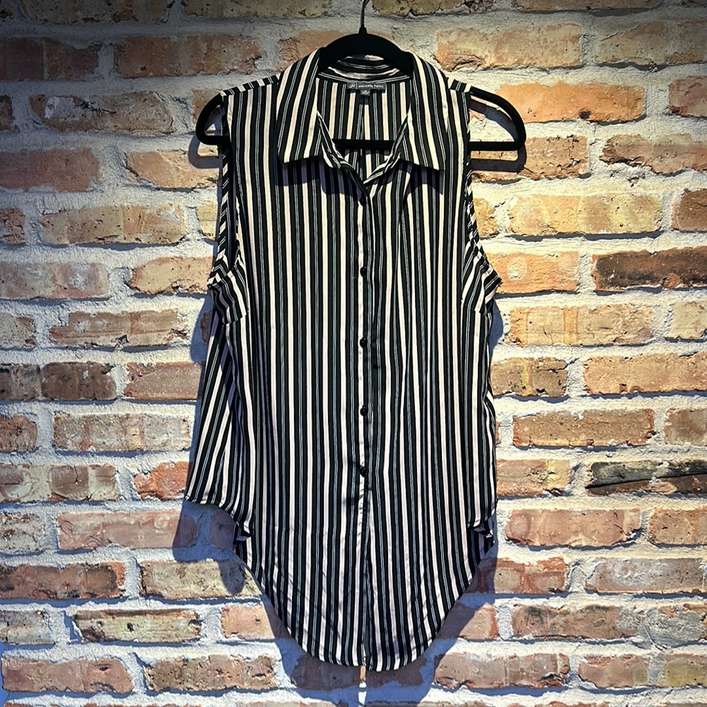 Adrianna Papell Black, White,  Pink Vertical Stripes, Sleeveless Blouse.